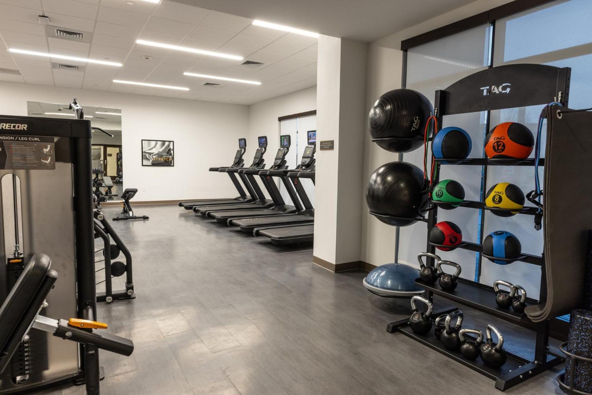 Staybridge Suites Greenville - Medical Center By Ihg Kültér fotó